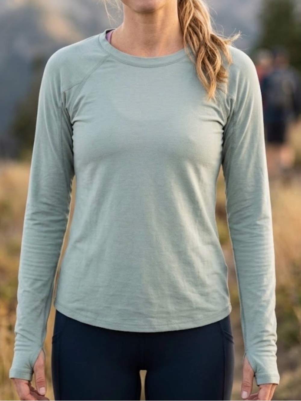 Free Fly Long Sleeve Athletic T-Shirt Sage Green
Sz S